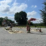 Chateau De Saint Mayeul Konukevi Joze
