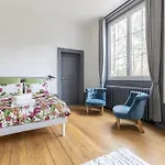 Konukevi Chateau De Saint Mayeul Joze