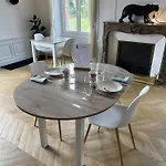 Konukevi Chateau De Saint Mayeul 3*
