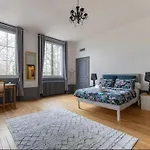 Chateau De Saint Mayeul Konukevi 3*